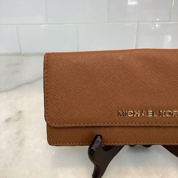 Michael Kors Slim Cross Grain Leather Full Sized Sleek Wallet - Picture 2 of 16